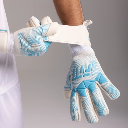 VOLTAGE PLUS BLACK GOLD NC v 4.0